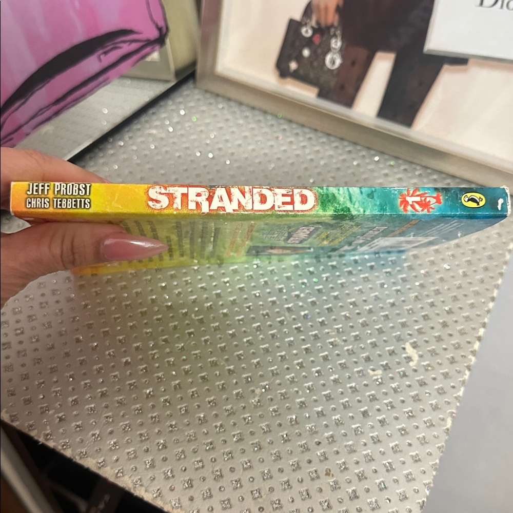 Stranded Paperback EUC - Picture 5 of 5